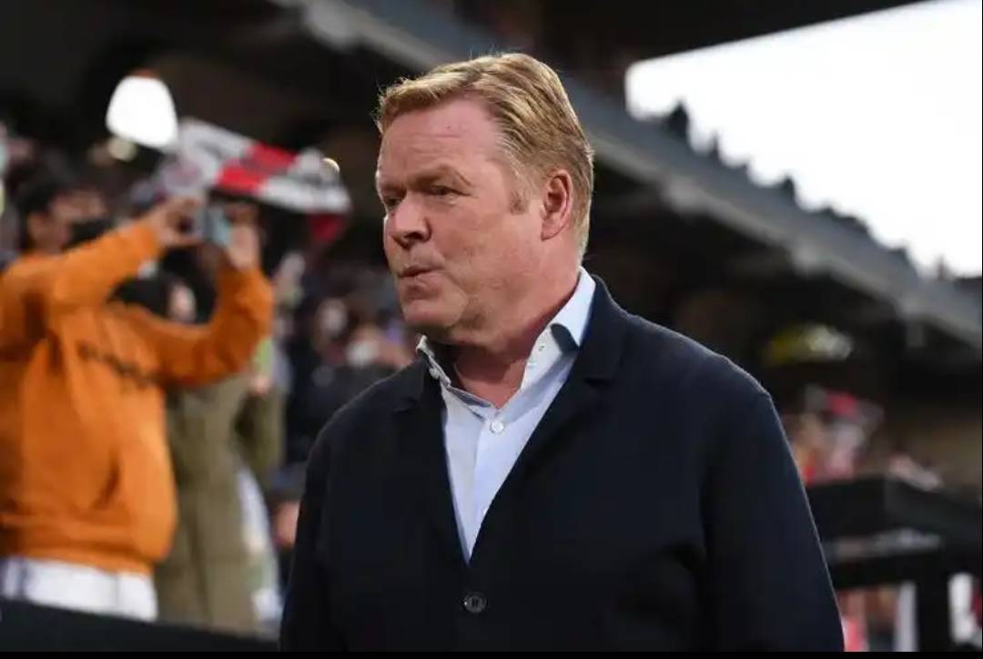 荷兰中卫卷疯了！曼联铁卫数据碾压仍落选，科曼：选谁都心疼